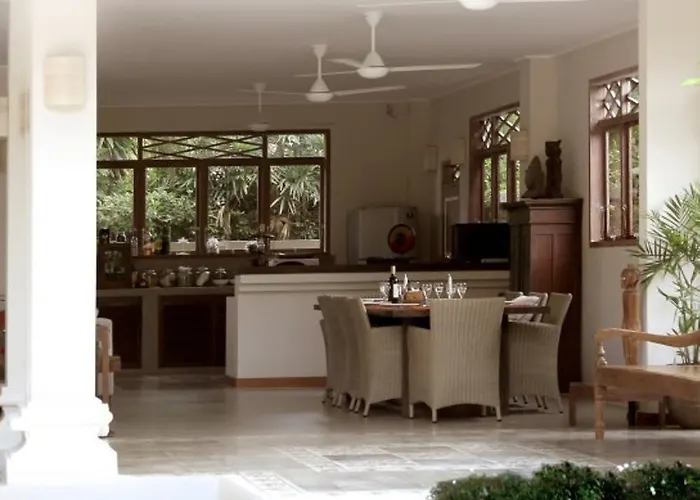 Varuna Villa Legian (Bali)