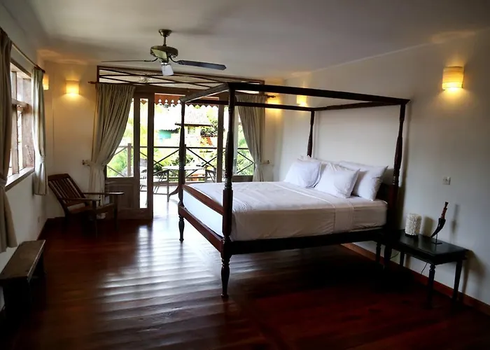 Villa Varuna Legian (Bali)